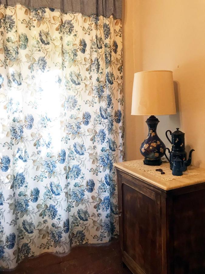 Suite Romantica Con Giardino In Dimora Storica - Camera E Appartamento - B&B Palazzo Robicci Кастилион Фиорентино Екстериор снимка